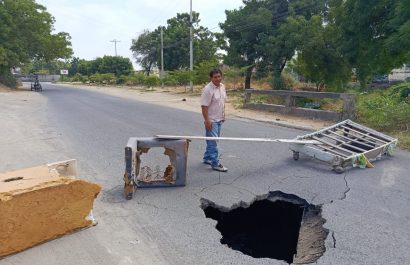 El Municipio de Manta informó que realizarán estudio para construir una nueva infraestructura, tras este socavón.
