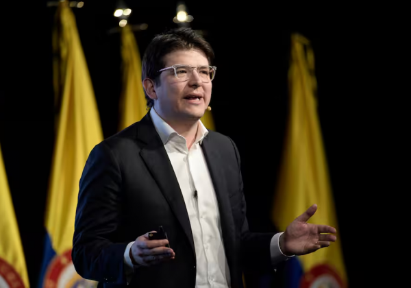 Esperanza tras el atentado: Miguel Uribe muestra mejoría neurológica