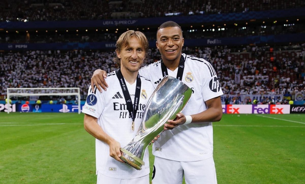 Kylian Mbappé (der) tendrá la camiseta 10, que fue Luka Modric, quien partió hacia el AC MIlan. FOTO: k.mbappe.