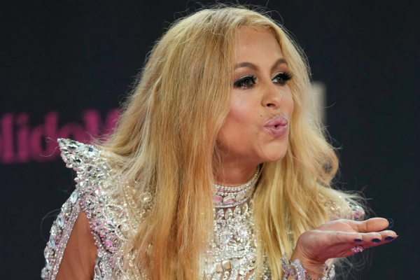 Paulina Rubio incumplió órdenes judiciales en caso de custodia de su hijo
