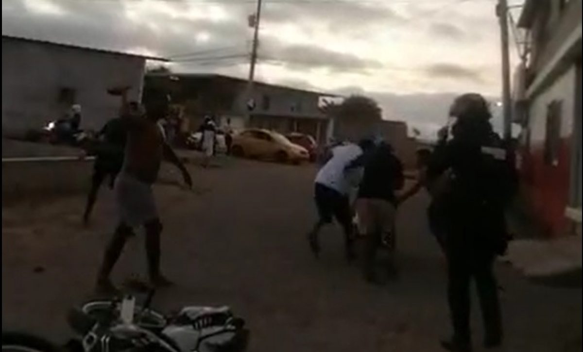 policias