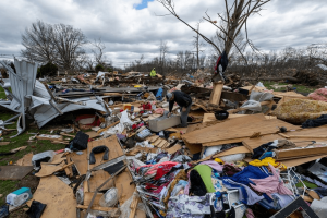 Tormentas y tornados causan muerte y destrucción en EE. UU.: ya suman 25 víctimas