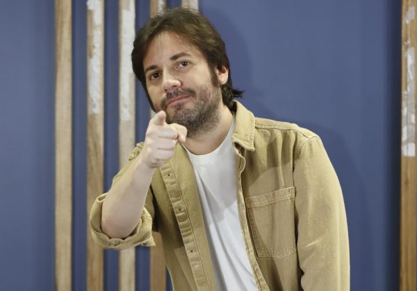 ¡Víctor Aráuz confiesa quién le pegó y por qué no respondió!