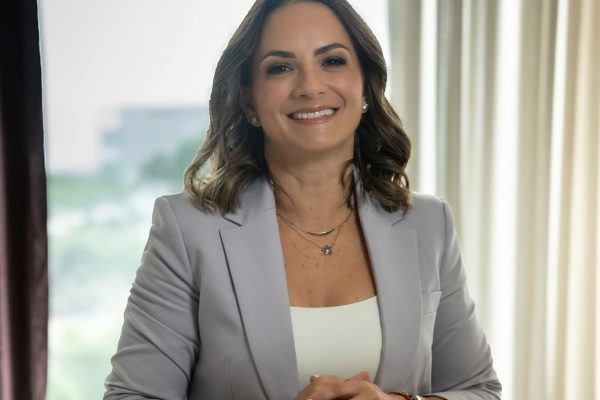 ¿Quién es Ana María Pesantes Conoce a la nueva embajadora de Ecuador en Francia con visión en equidad