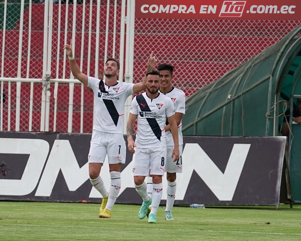 Liga de Quito 5 Macará 0