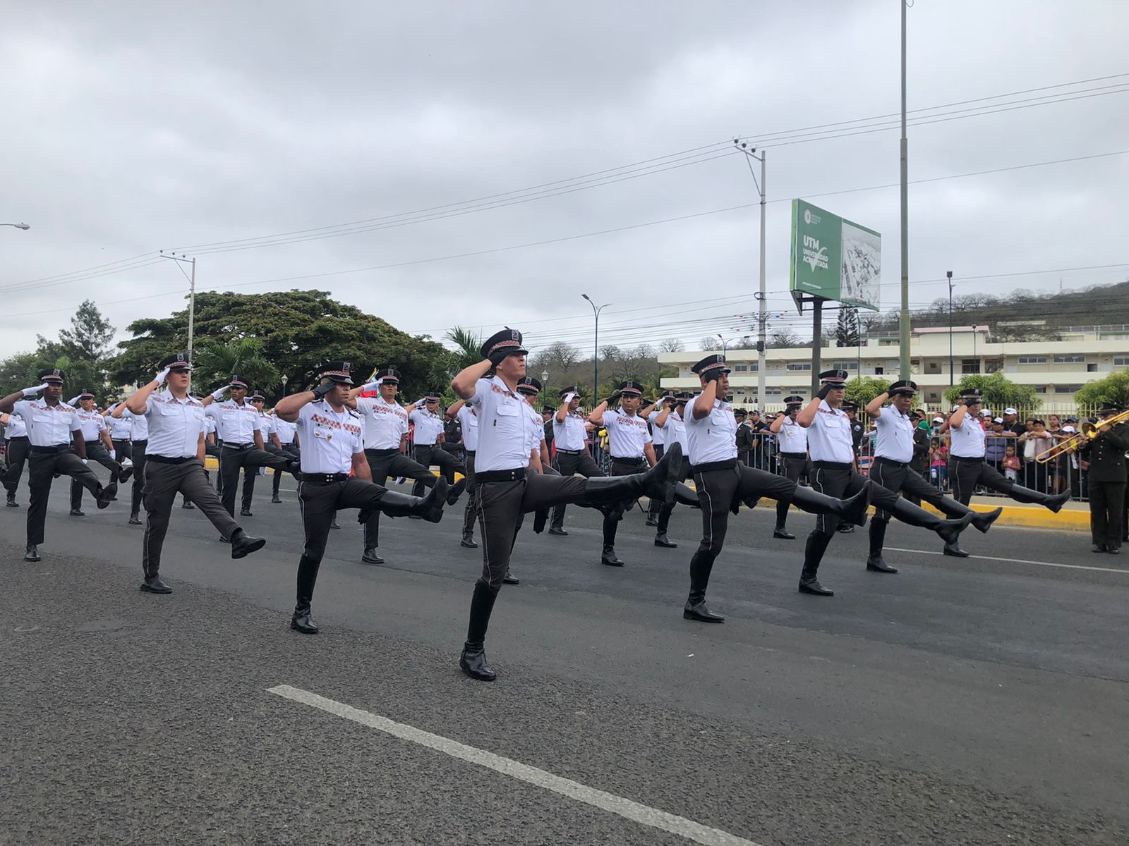 Desfile Portoviejo 202 años Independencia