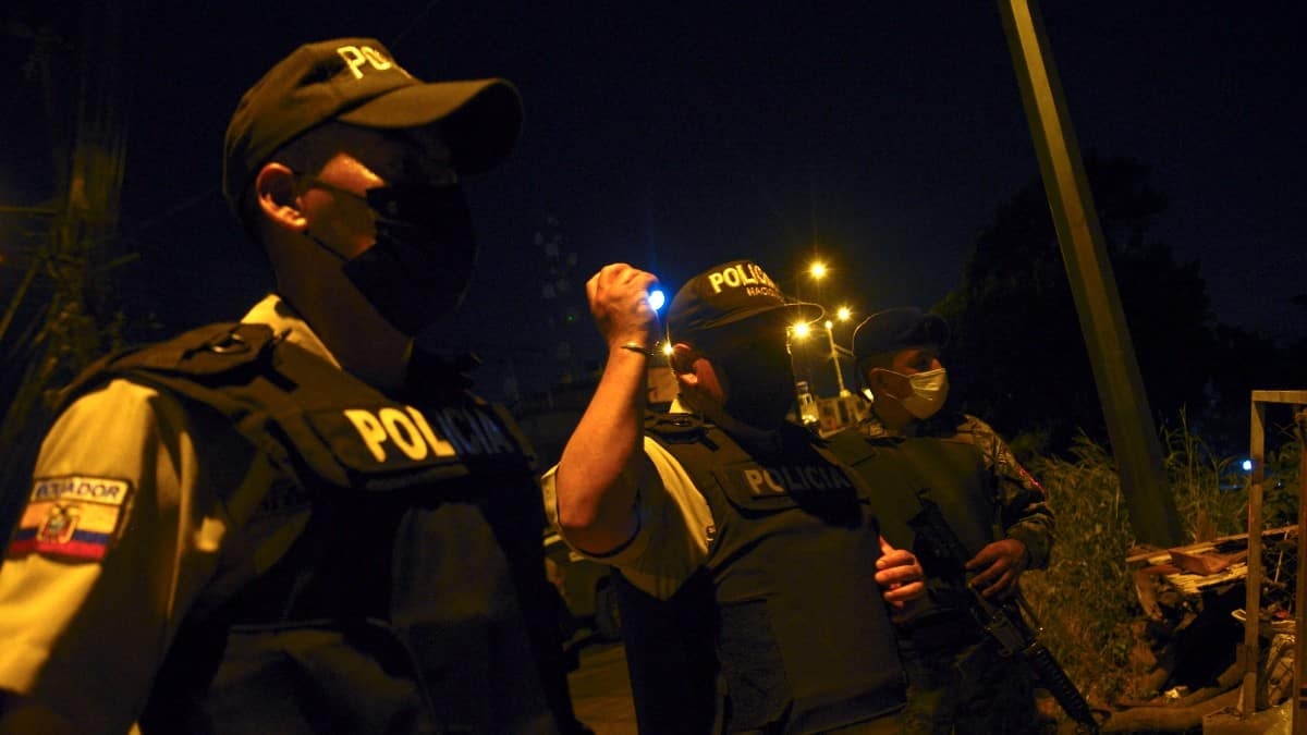 Dos de los presos que fugaron de la Penitenciarçia del Litoral fueron recapturados en Manabí. Foto Referencial.jpg