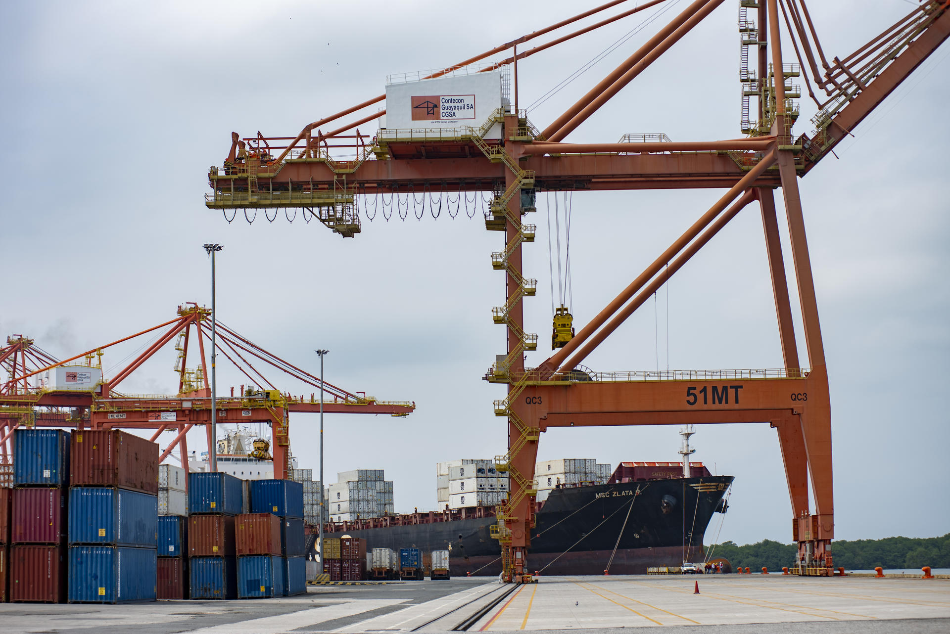 Vista del Puerto de Guayaquil economía ecuatoriana