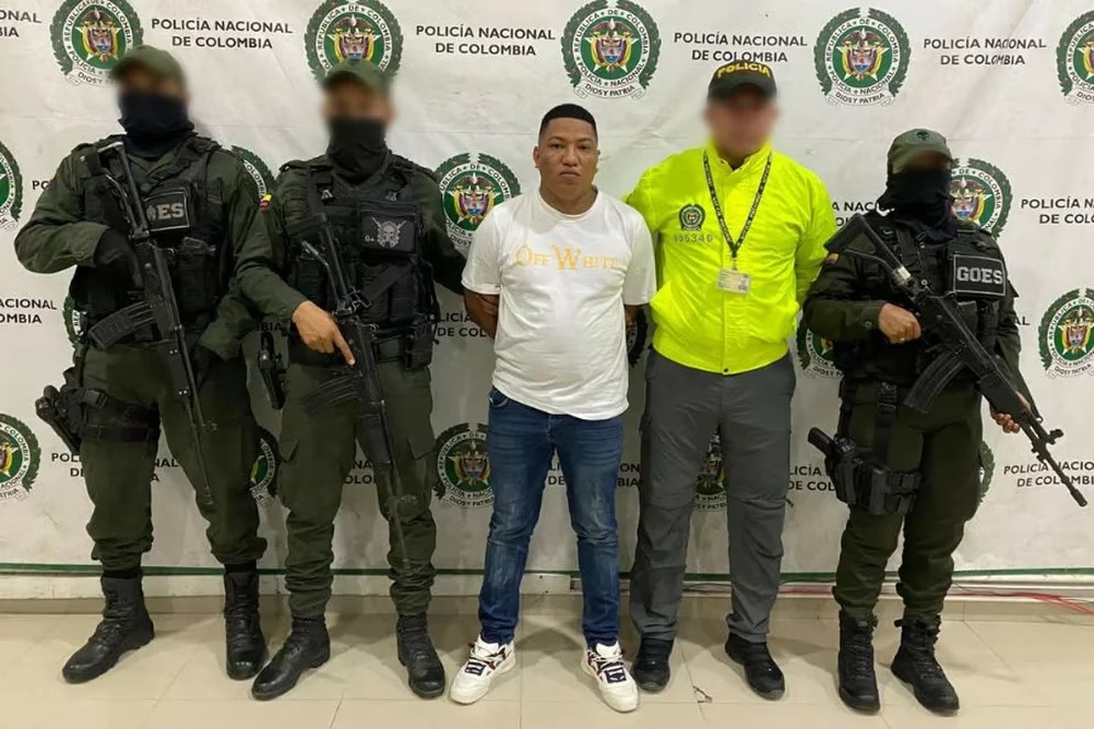 Una mujer tomó Venganza por el asesinato de su esposo y tras seducir al principal sospechoso lo entregó a la Policía