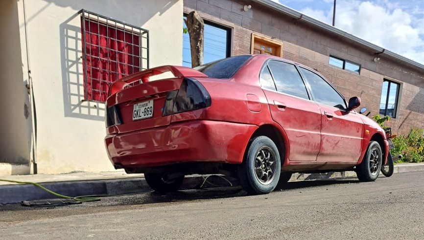 carro Portoviejo el porvenir