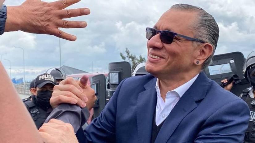 El exvicepresidente de la República Jorge Glas ha recuperado su pensión vitalicia. Esto gracias a la decisión del juez Eleuterio Aguilar.