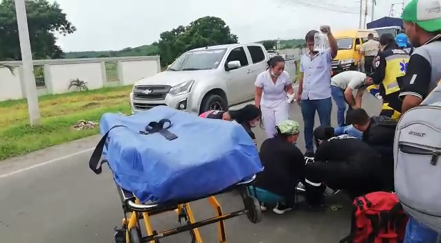 heridos-accidente-portoviejo-moto-camion