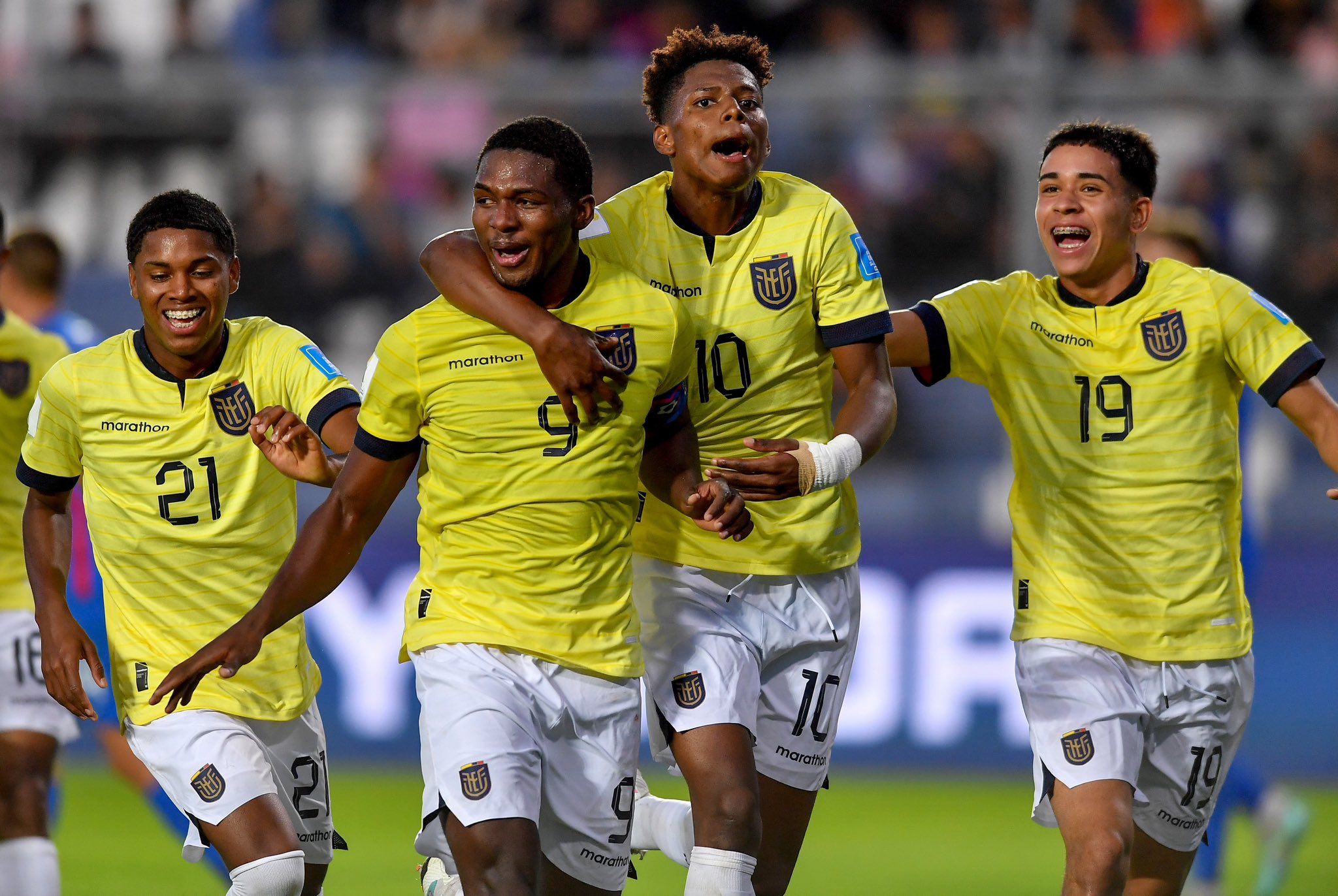 La selección ecuatoriana de fútbol Sub-20 remontó un 1-0 adverso y derrotó a Eslovaquia en el Mundial de fútbol que se disputa en Argentina.