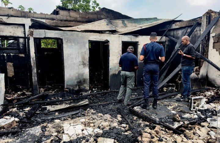 Tragedia en Guayana. Al menos 20 niños perdieron la vida y cerca de diez se encuentran en estado crítico.