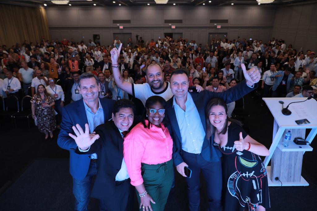 Cumbre Comunicación Política en Medellín