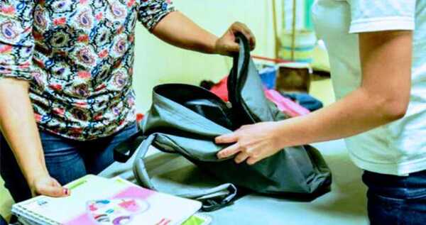 En Paraguay revisarán las mochilas de los alumnos