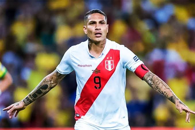 Peruano Paolo Guerrero a Liga de Quito