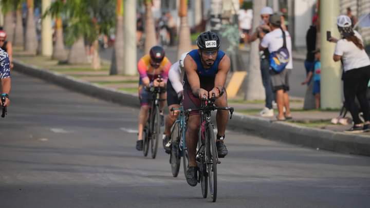 Se desarrolla en Manta la octava edición del Ironman 70.3