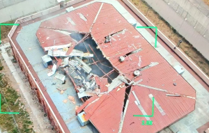 El GIR realizó una detonación del dron que aterrizó en el techo de La Roca