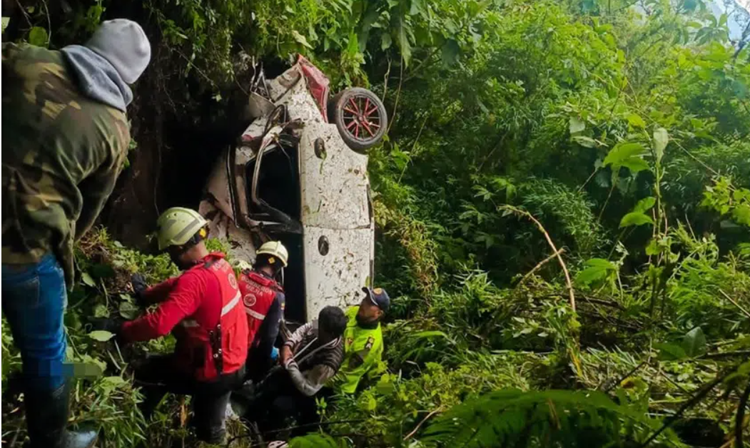 Tres heridos en accidente en la vía Alóag-Santo Domingo