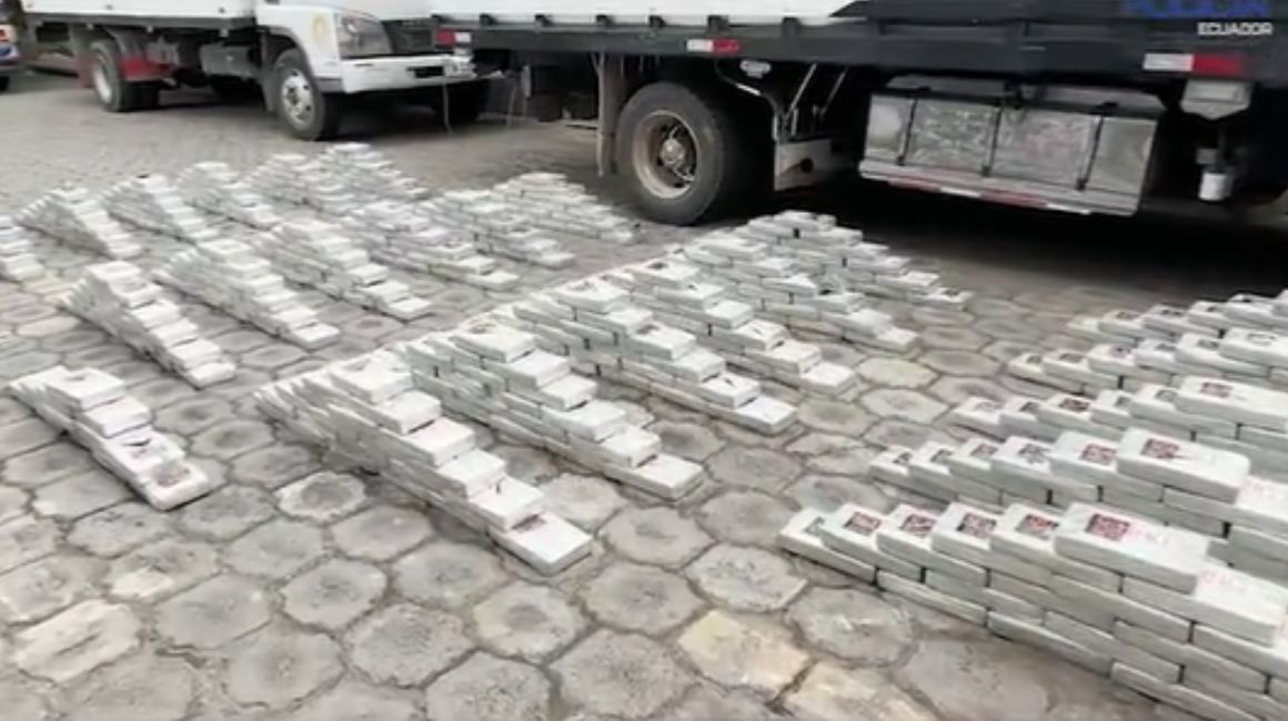 Agentes de la Policía Nacional detectaron media tonelada de cocaína que era transportada a bordo de un camión.