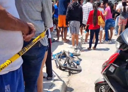 Padre e hijo mueren en accidente en una bicicleta, en Manta