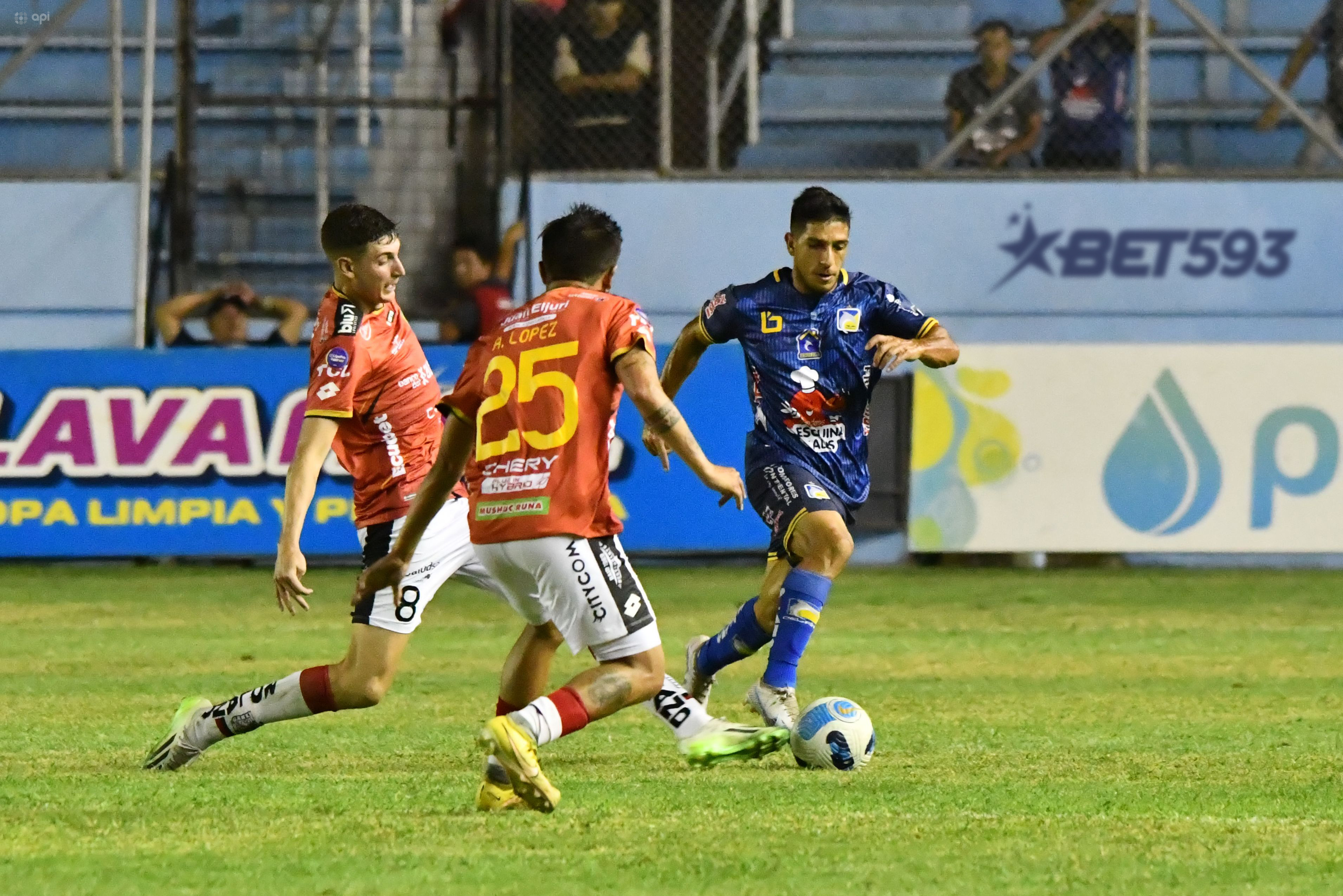 Delfín y Deportivo Cuenca empatan sin goles en el Jocay