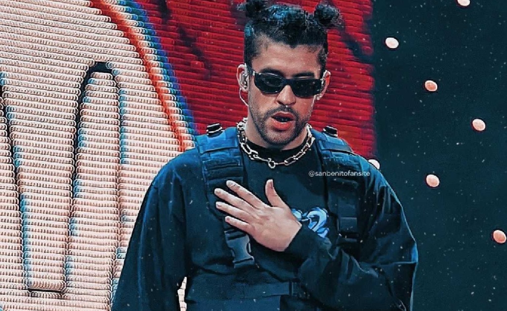 Bad Bunny, reconocido intérprete de reguetón y trap latino, ha sido denominado como el nuevo 'Rey del pop' por la revista Forbes.