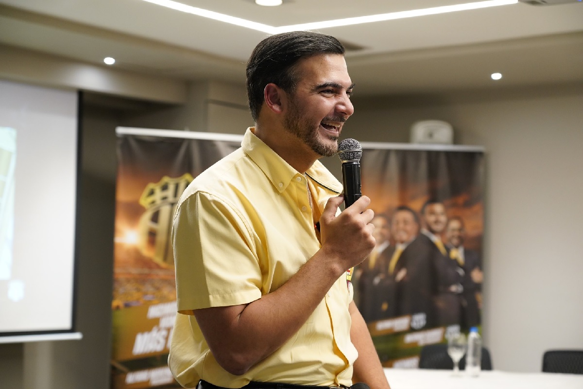 Antonio Álvarez Henriques es el nuevo presidente del Barcelona Sporting Club, el equipo más popular de Ecuador.