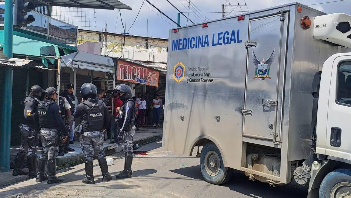 Dos mujeres fueron asesinadas de varios balazos, por sicarios, la madrugada de este martes 19 de diciembre  del 2023.