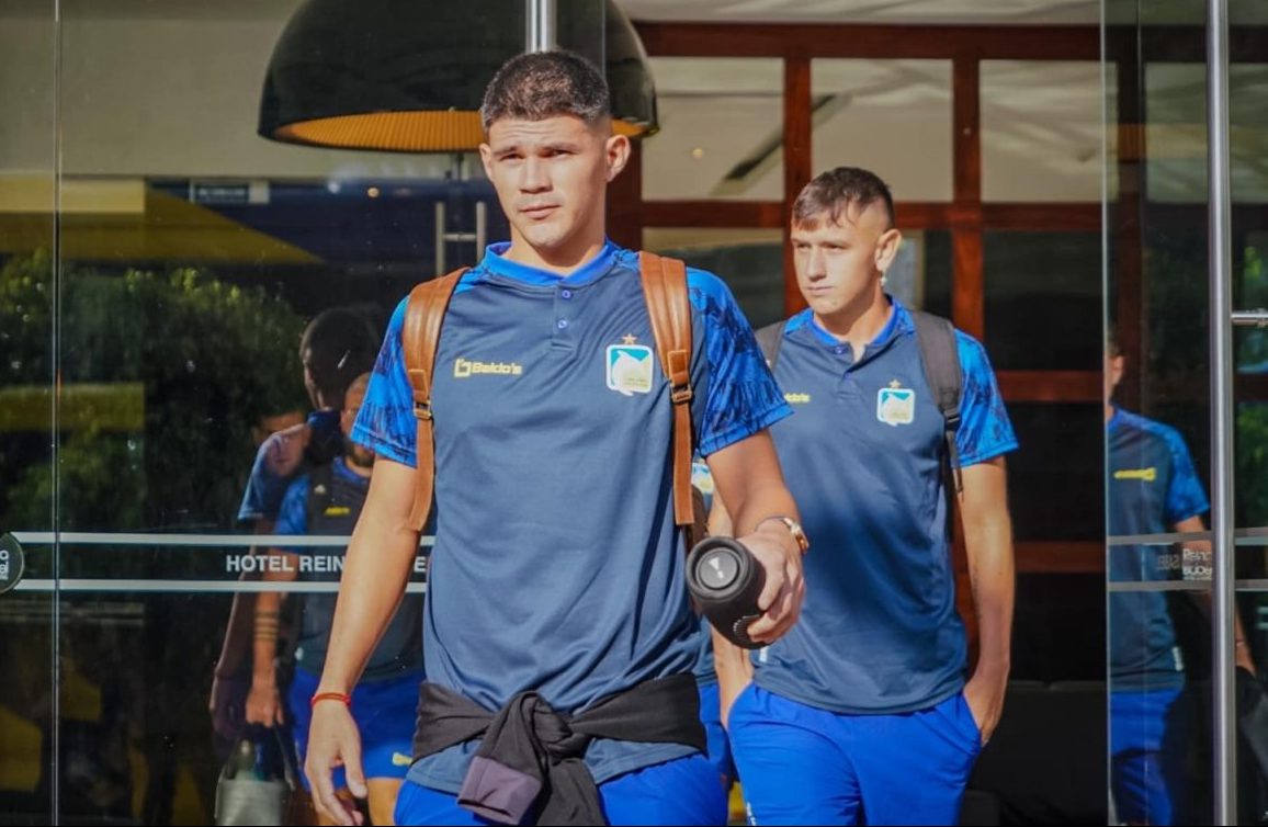 Delfín versus Deportivo Cuenca van por la Copa Sudamericana.