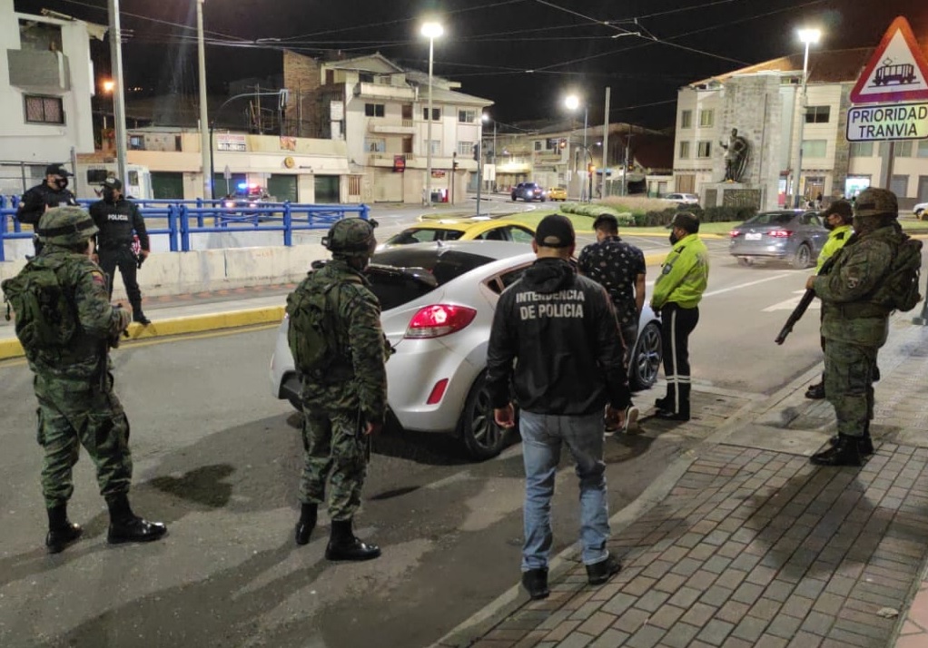 El toque de queda que regía en varias ciudades del país concluye el domingo 7 de abril. Significa que la madrugada del lunes 8 se puede circular libremente.