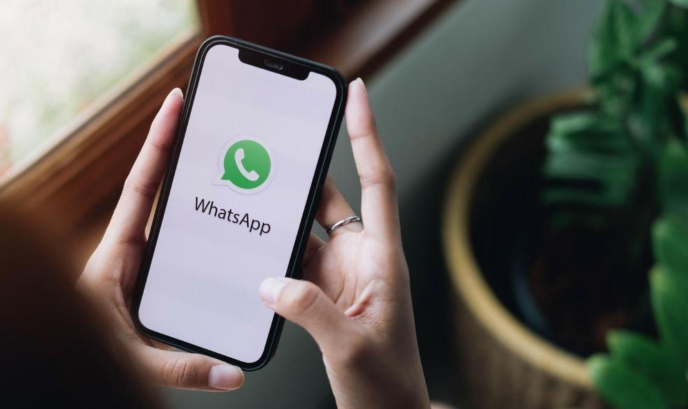 Whatsapp, el servicio de mensajería instantánea más famoso del mundo, reportó problemas este miércoles 3 de abril del 2024.