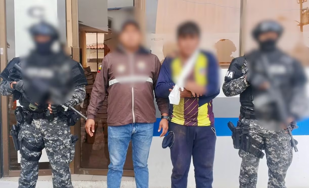 En Tulcán, norte del Ecuador, la Policía en conjunto con la Fiscalía detuvieron al principal sospechoso de participar en un triple femicidio.
