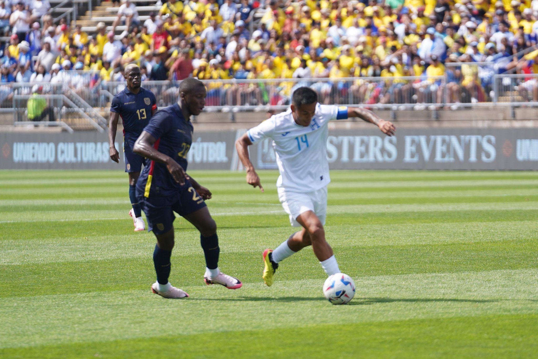 Ecuador venció 2-1 a Honduras