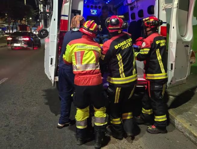 Un militar en servicio activo pidió prestado el baño de un restaurante para acabar con su vida, ocurrió en el norte de Quito.
