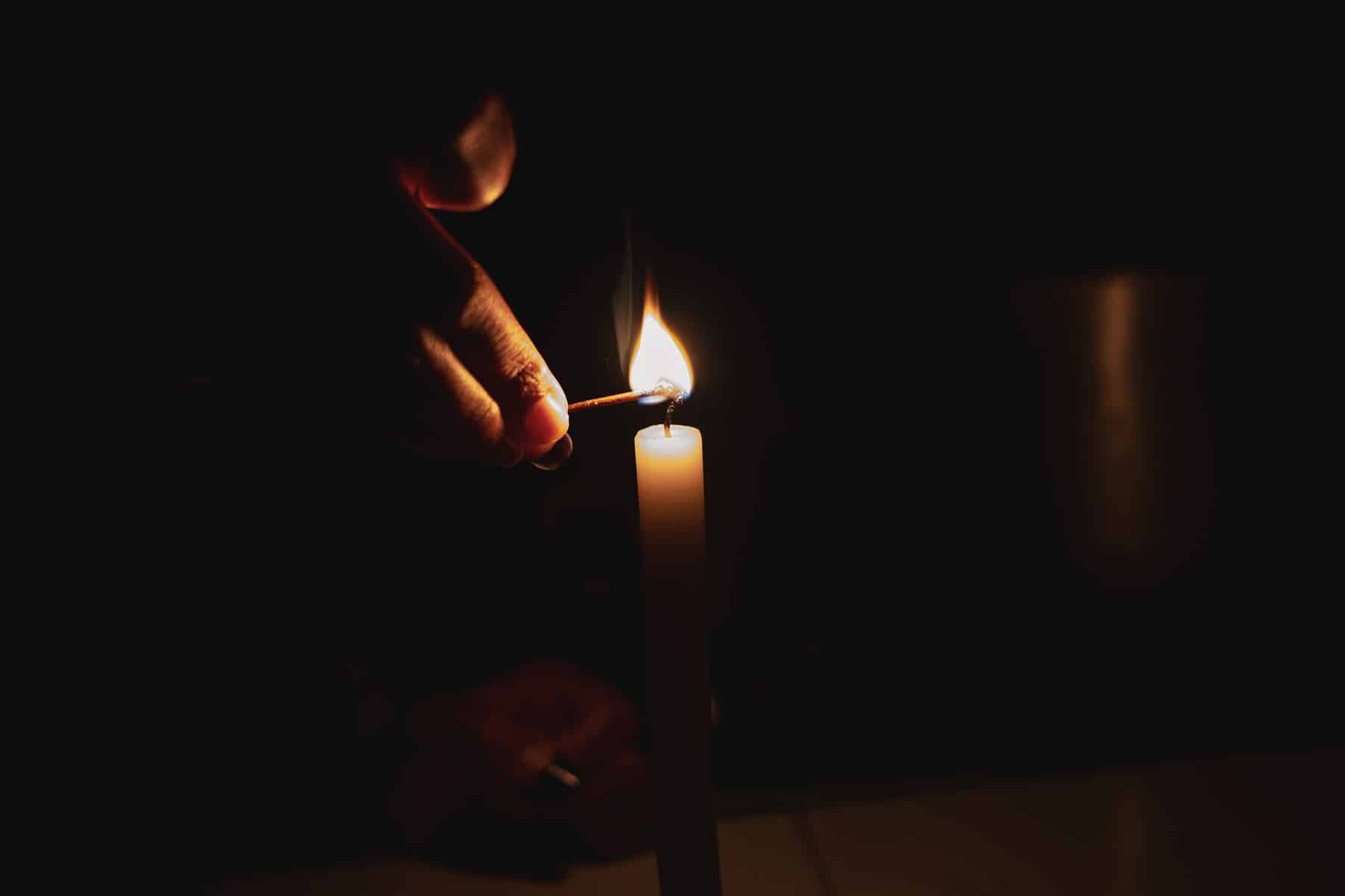 Más de dos horas sin energía eléctrica en Ecuador