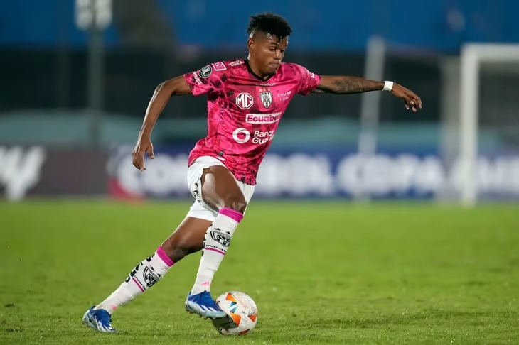 Alexander Bolaños suspendido tres años por suplantar identidad