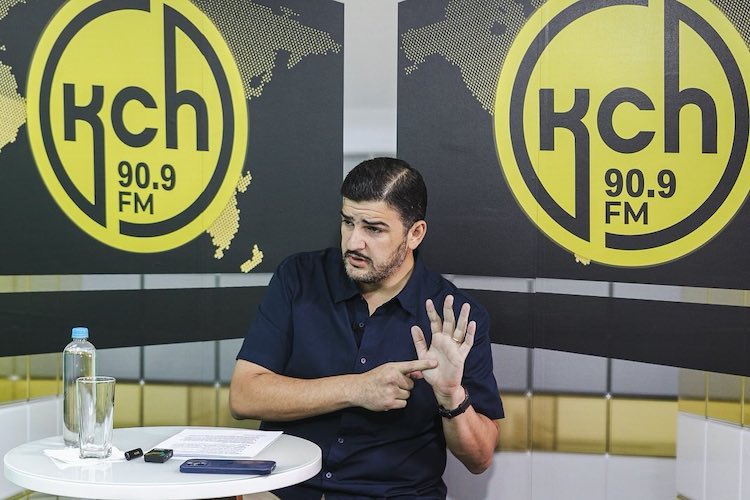 Aquiles Alvarez califica de "turros" a dos ministros de Noboa