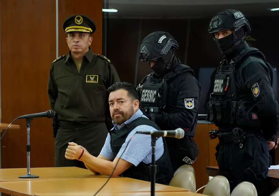 Neycer Mazón, excoronel de la Policía Nacional de Ecuador ha sido sentenciado a 40 meses de cárcel por el caso Metástasis.