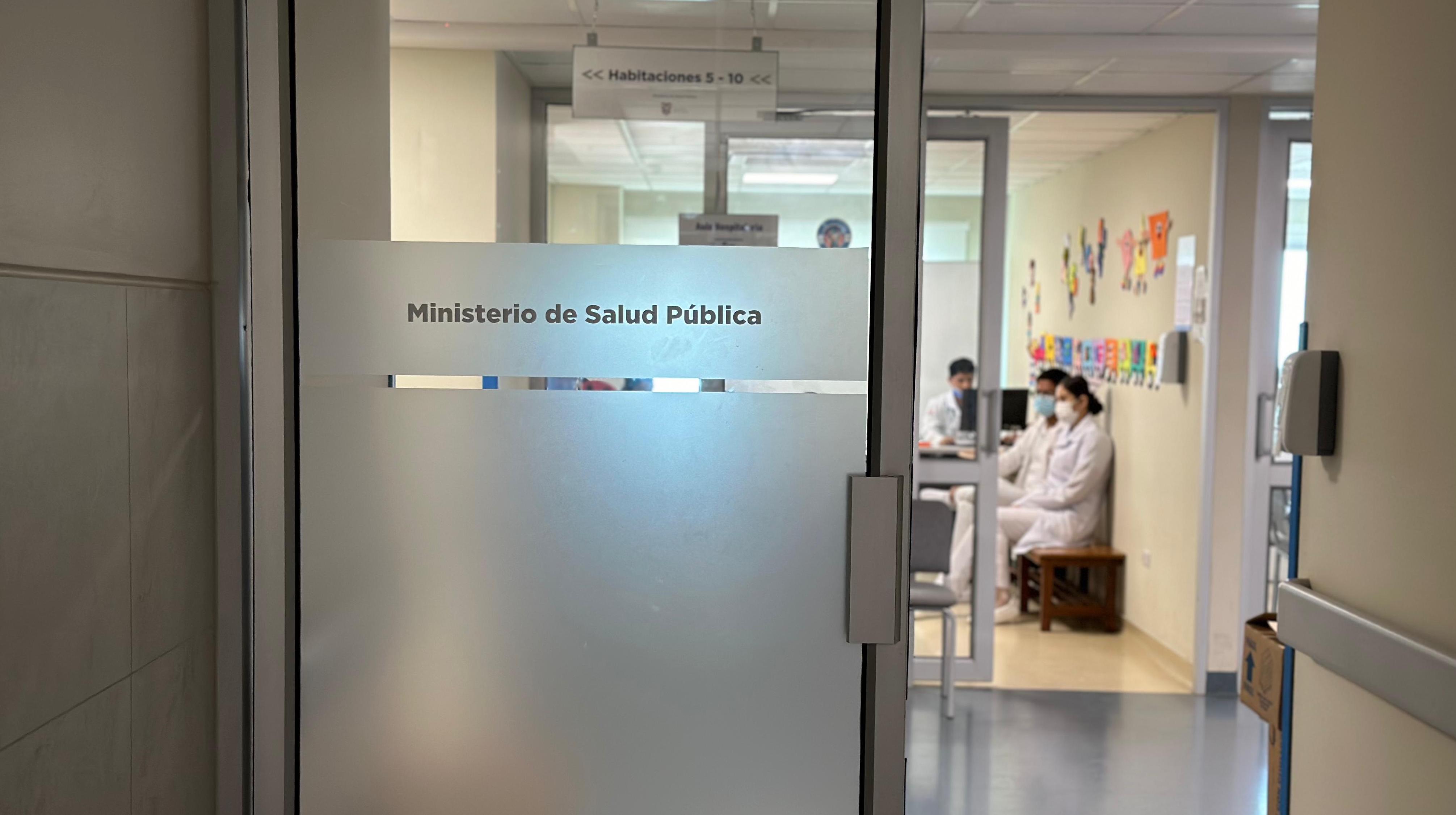 Niño venezolano que vivía en hospital de Manta, a casa de acogida en Portoviejo