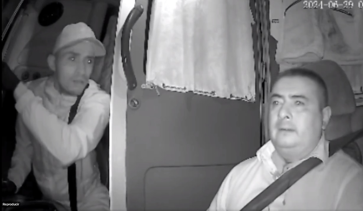 Violento asalto en un bus queda grabado en video