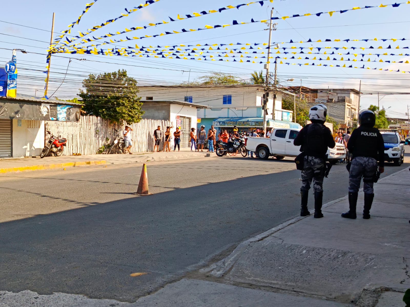 un muerto y tres heridos en Manta
