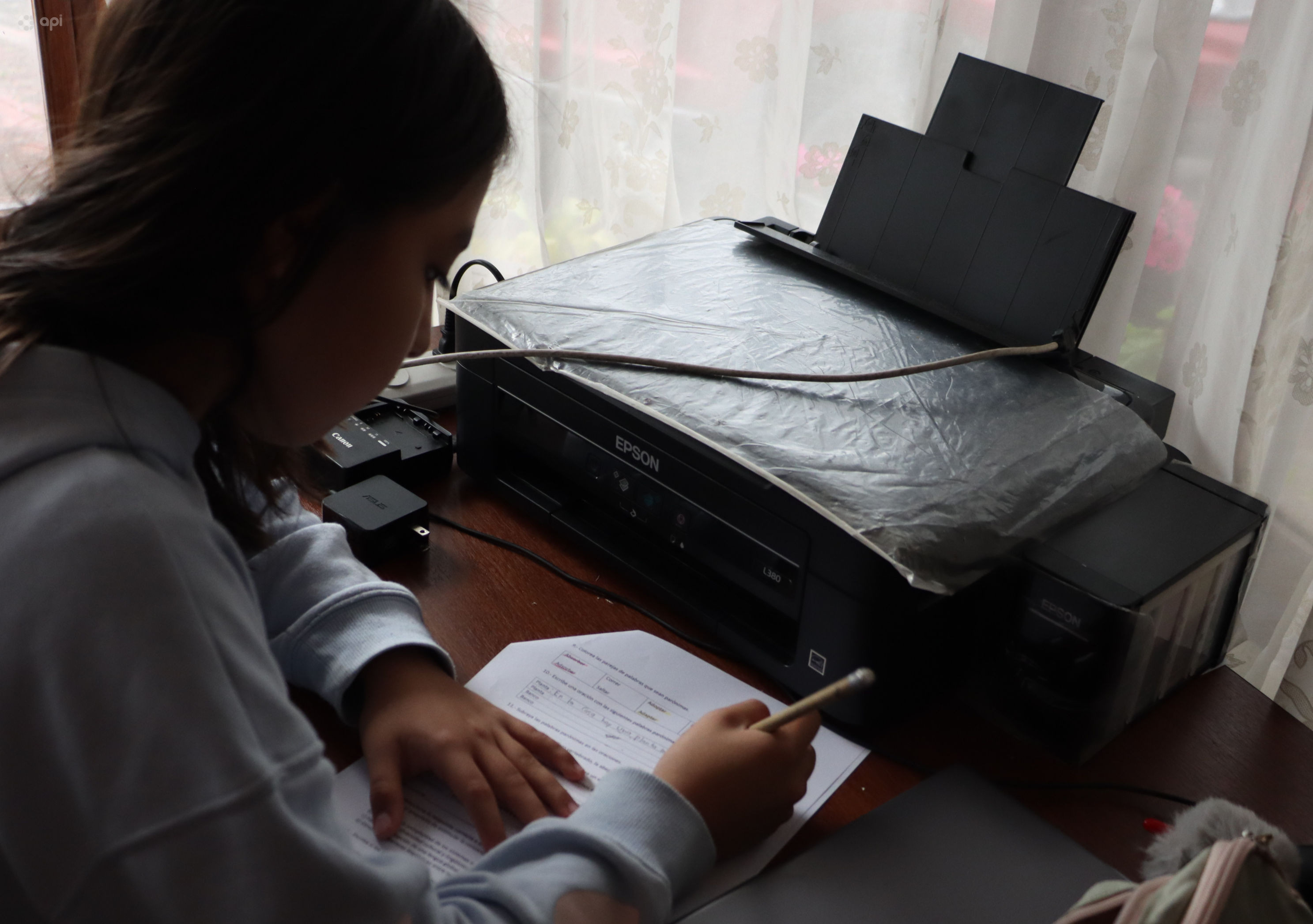 Estudiantes de jornada nocturna tendrán clases hasta las 20h00 por apagón nacional
