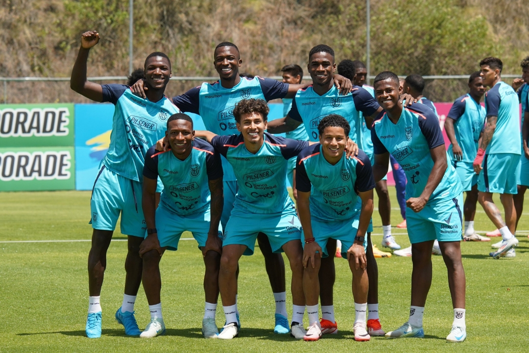 Así alinearían Ecuador y Perú esta tarde por Eliminatorias