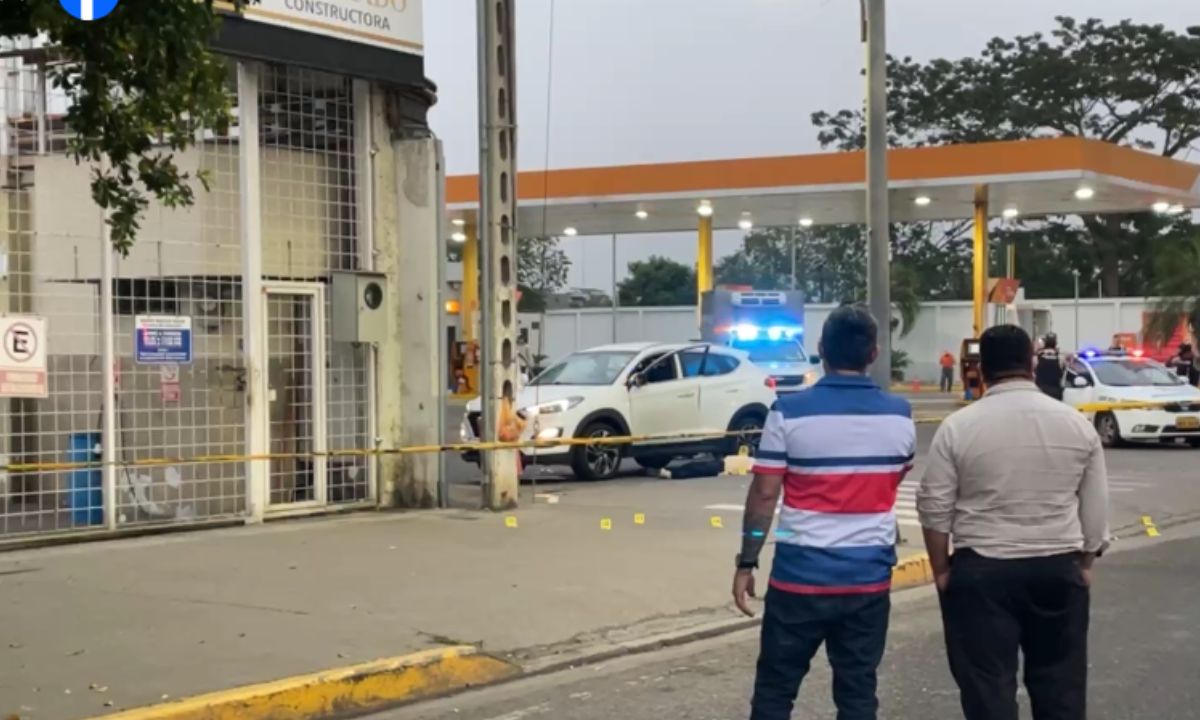 Dos amigos fueron asesinados en una gasolinera de Machala