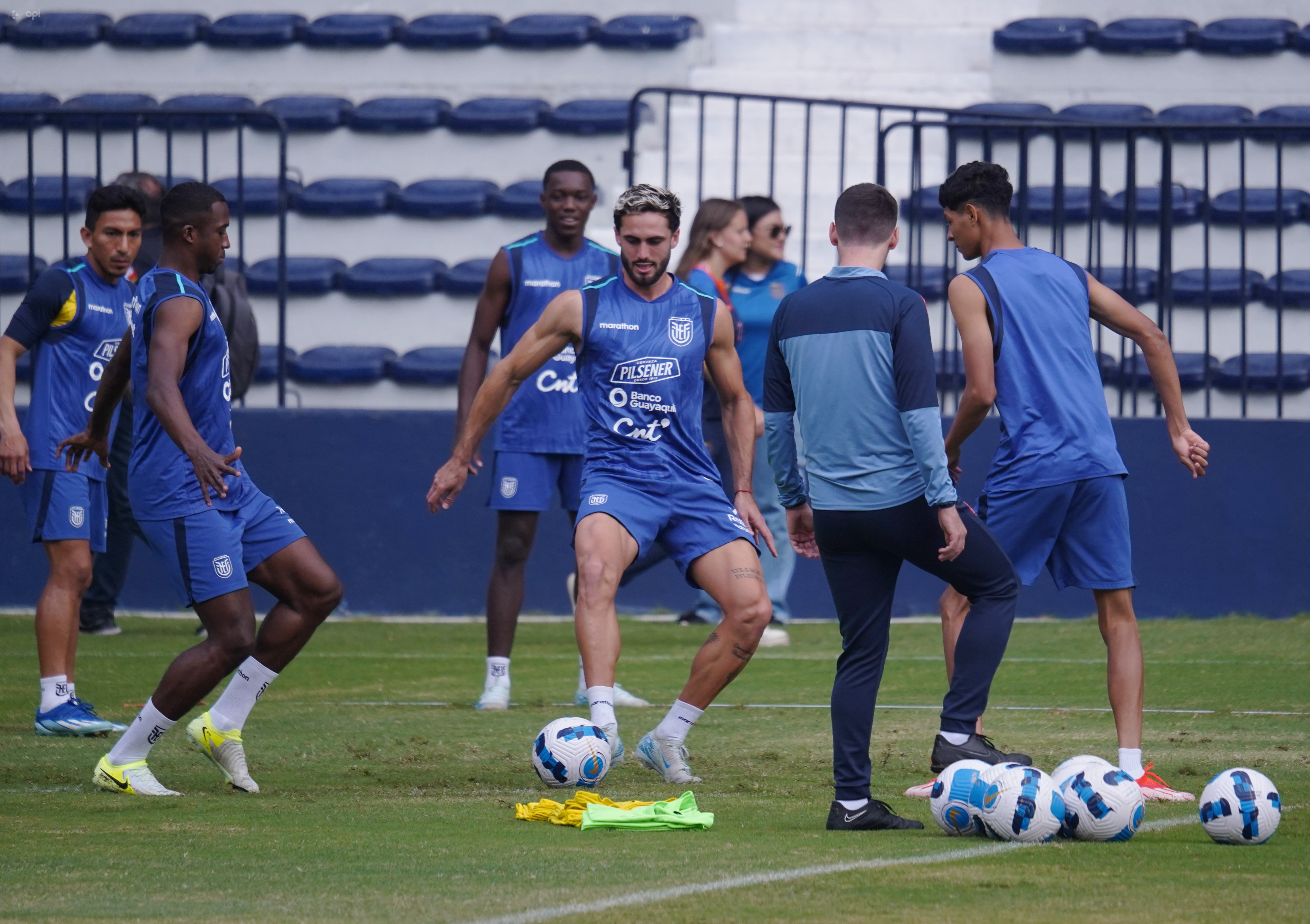 Entre el jueves 14 y viernes 15 de noviembre del 2024 se jugará la fecha 11 de eliminatorias sudamericanas al Mundial 2026.
