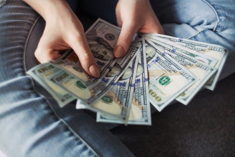 Las autoridades determinaron dos mecanismos para otorgar alivio financiero a quienes tengan créditos con saldos vencidos.