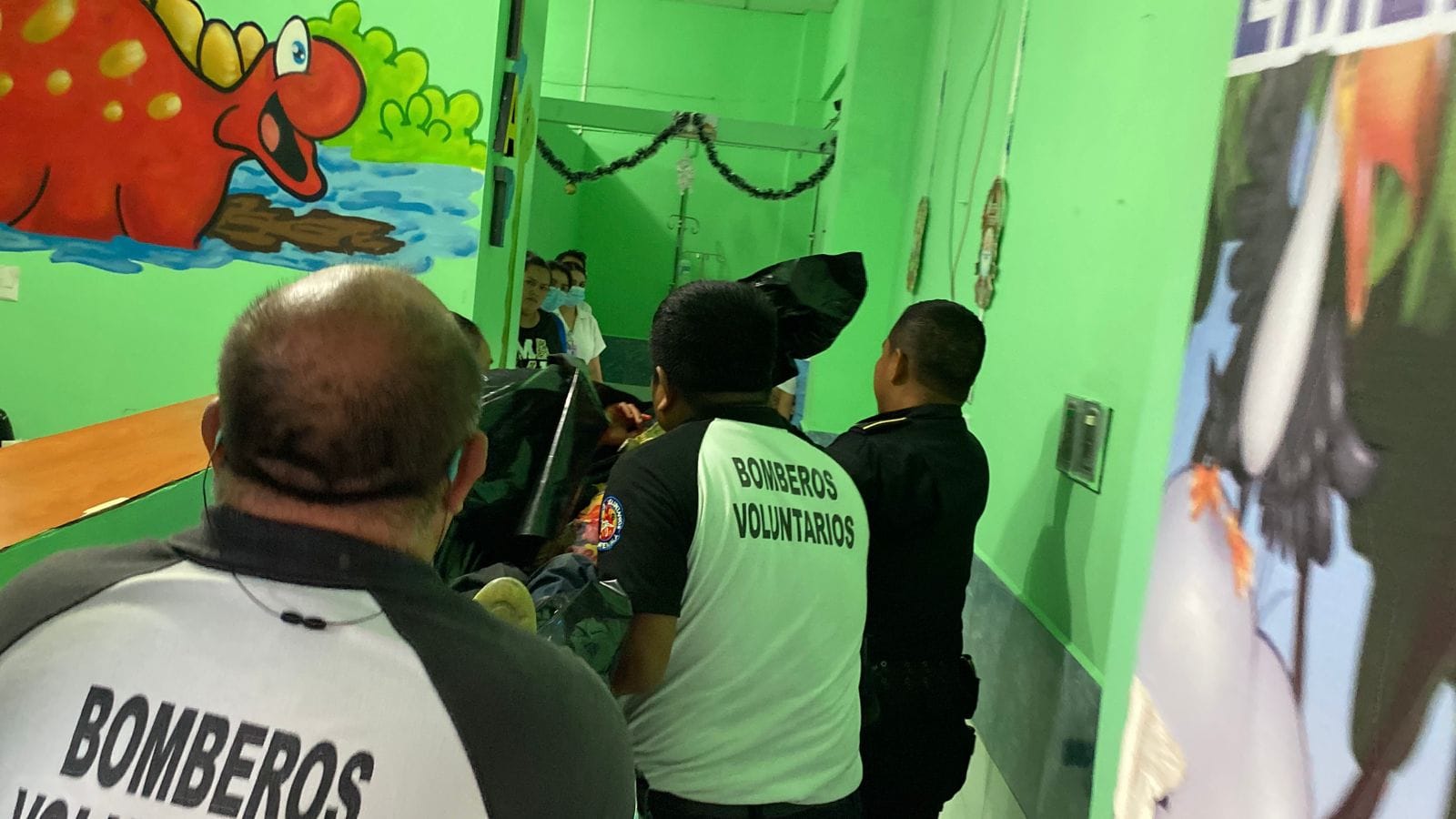 Un niño murió al patear una granada, la confundió con una pelota