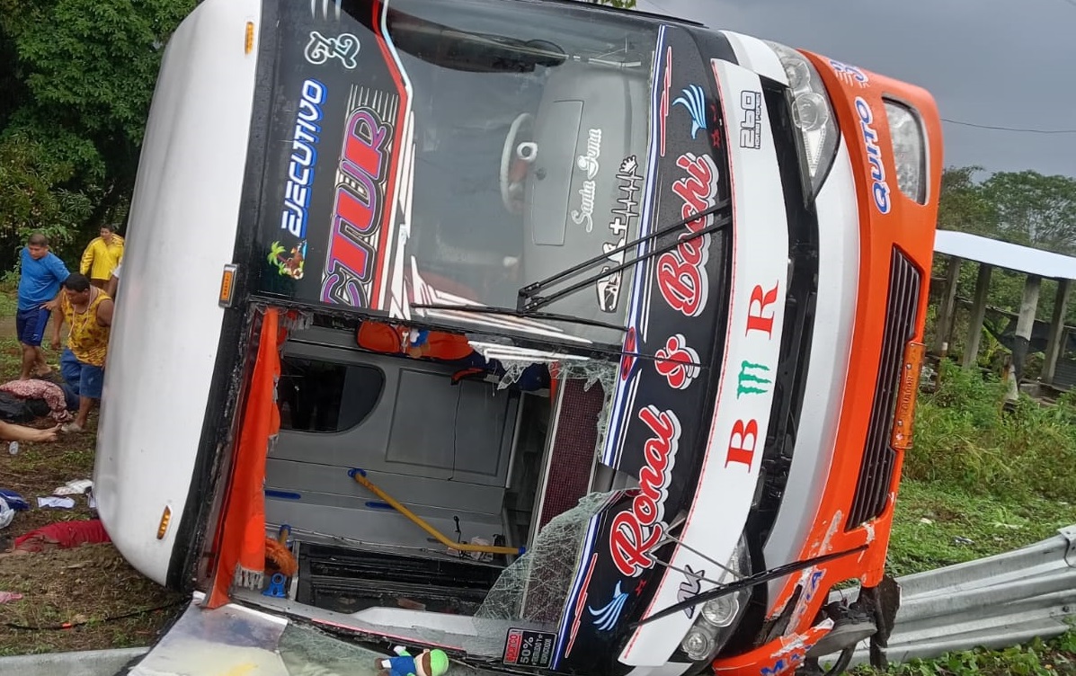 bus/ coactur/ jipijapa curva de la muerte /accidente /portoviejo/ guayaquil